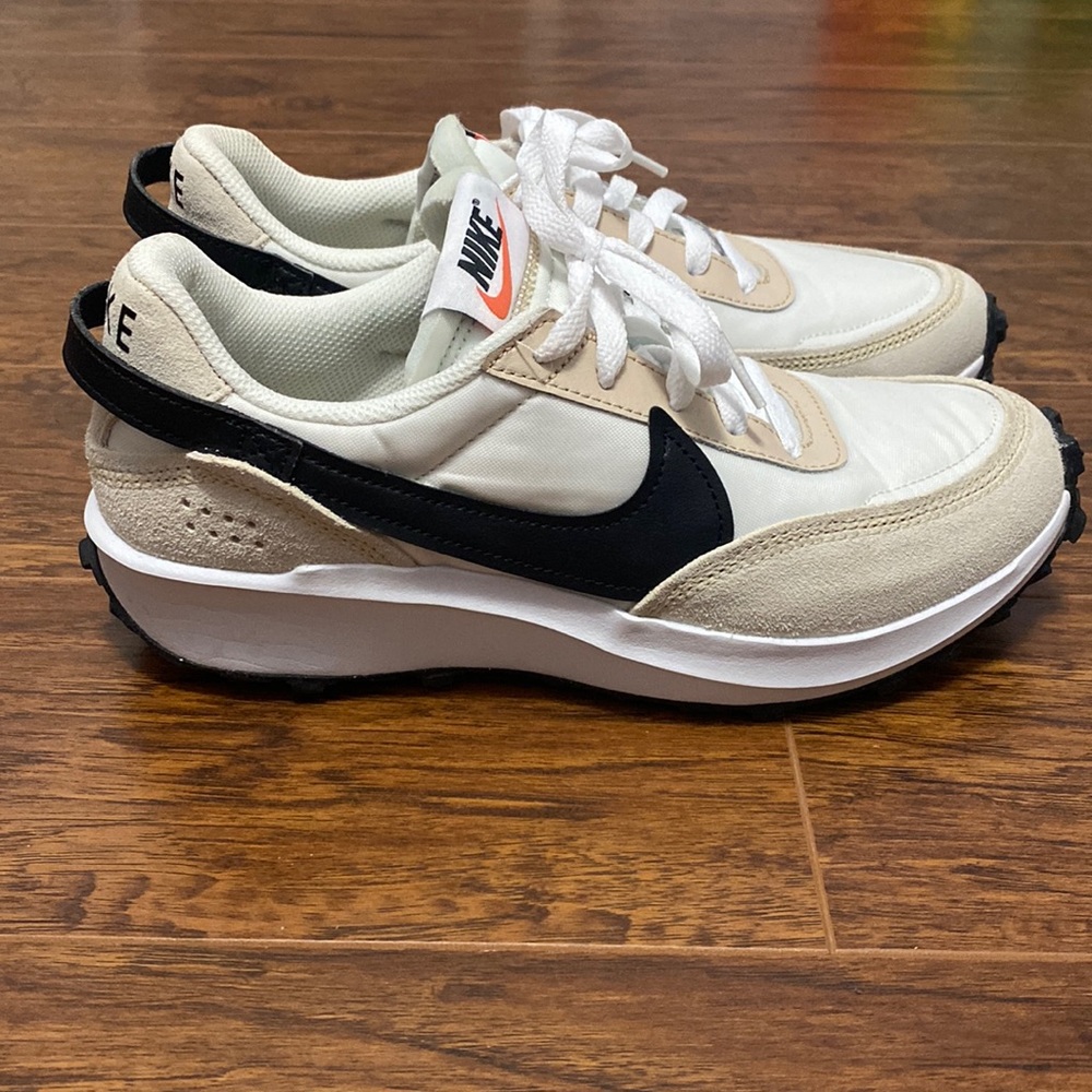 Nike Women's Waffle Debut Running Shoes